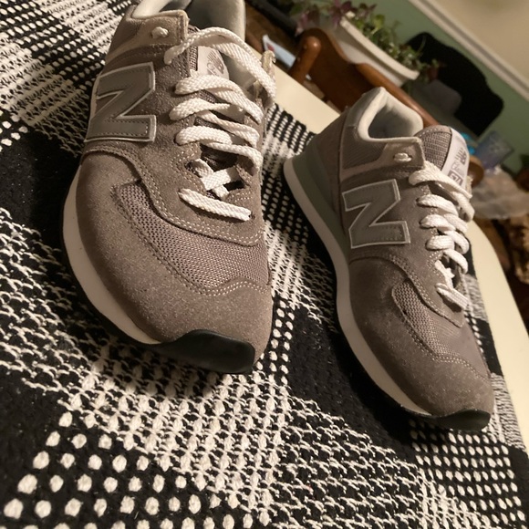 New Balance 574 Classic Like New sz 9 - Picture 3 of 7